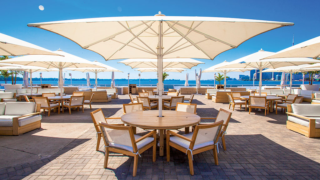 Jumbrella Sonnenschirm - Gastronomie Sonnenschirm - Sonnenschutzlösungen von Bahama Jumbrella Sonnenschirm - Gastronomie Sonnenschirm - Sonnenschutzlösungen von Bahama