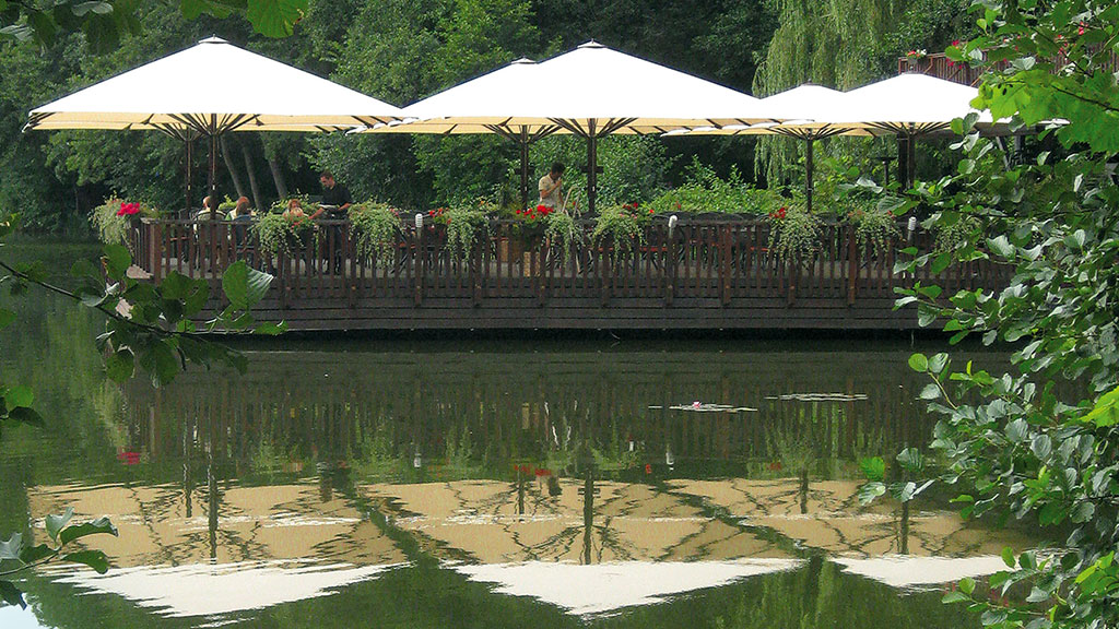 Jumbrella XL Sonnenschirm von Bahama Jumbrella XL Sonnenschirm von Bahama - Premium Sonnenschutz Lösungen im XL Format