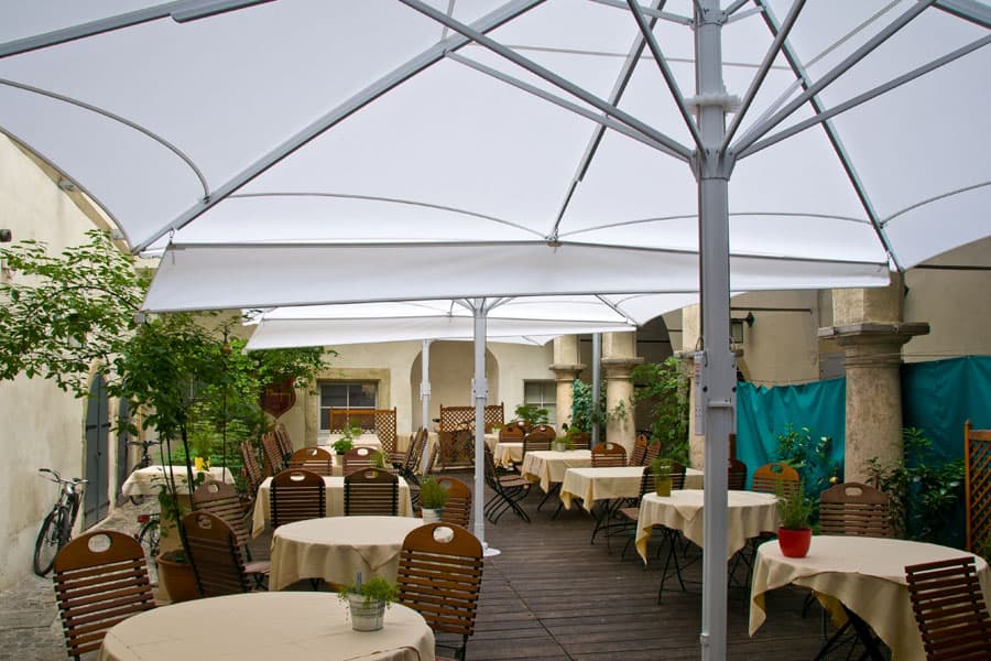 biergartenschirm-grossschirme-gastronomie-bahama